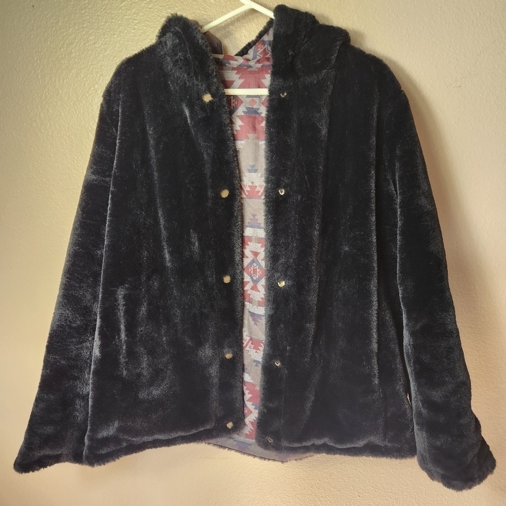 Pendleton Womens Reversible Aztec Print/Faux Fur … - image 7
